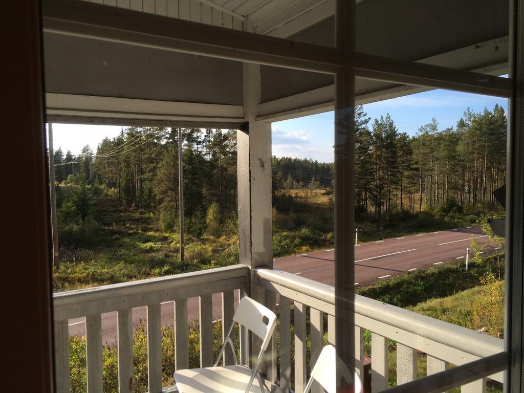 Route 26 Bed & Breakfast Laxtjarn Bagian luar foto