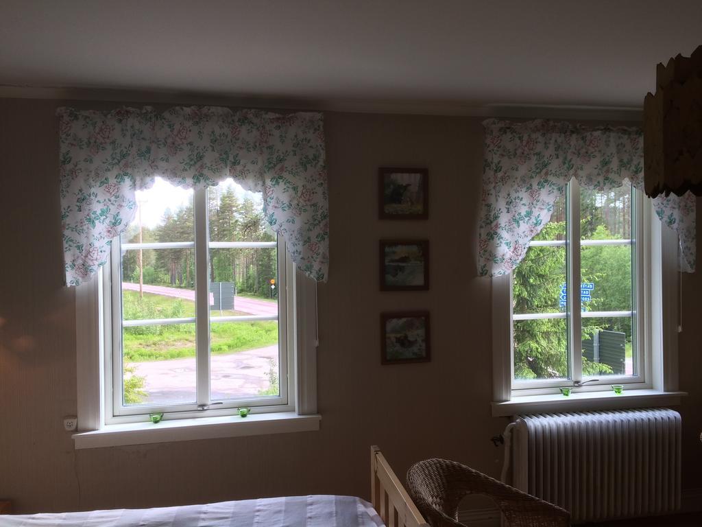 Route 26 Bed & Breakfast Laxtjarn Ruang foto